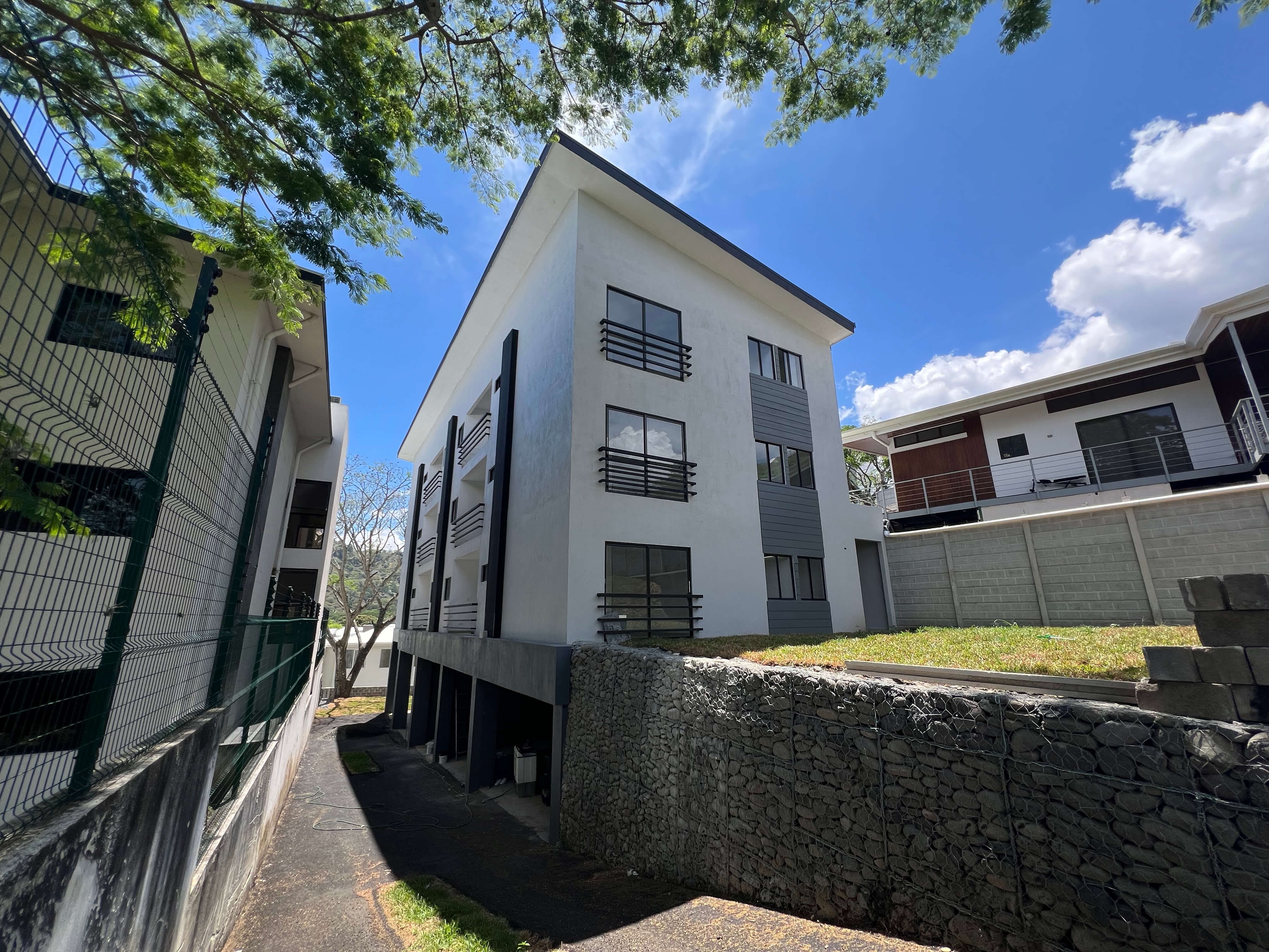 Investment Oportunity 6 Apartments